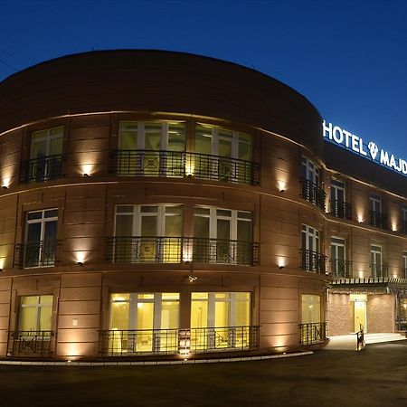 Hotel Majdan Belgrado Buitenkant foto