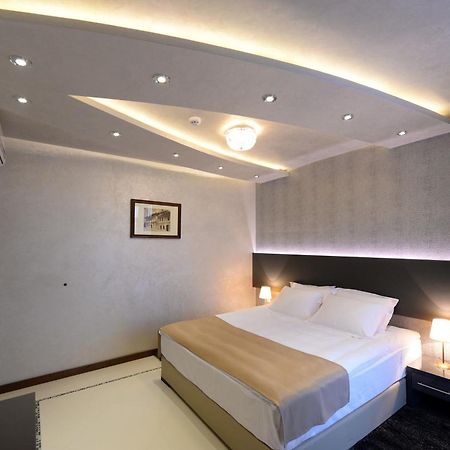 Hotel Majdan Belgrado Kamer foto