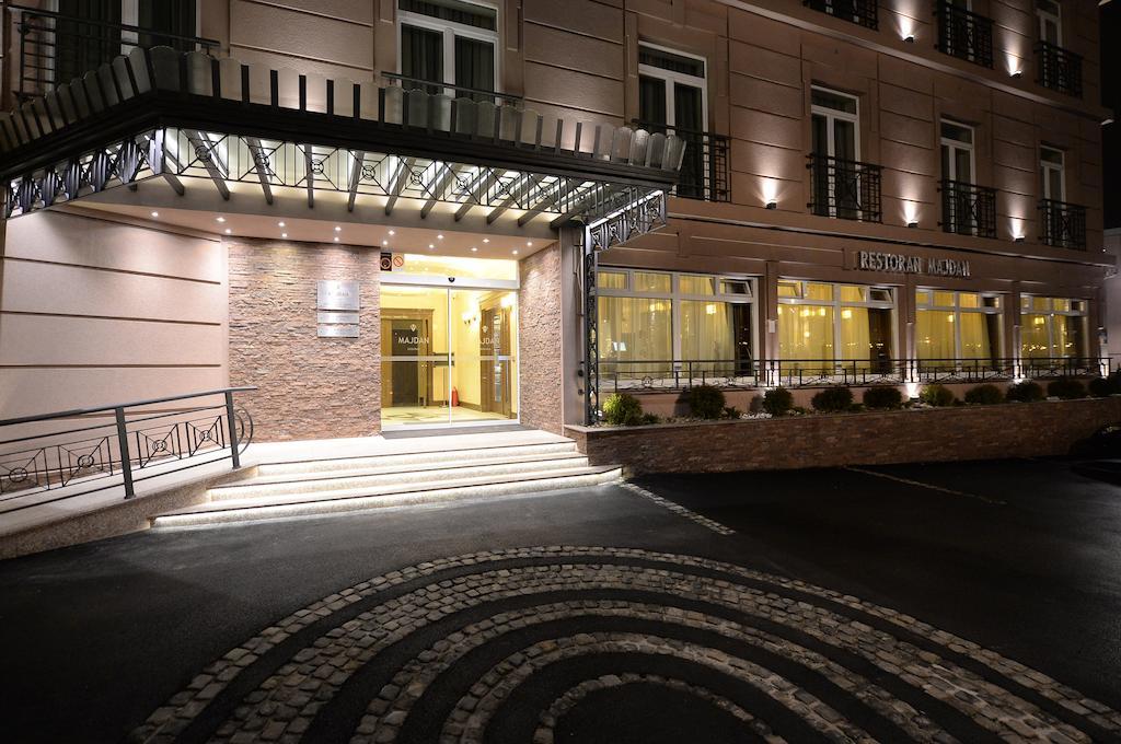 Hotel Majdan Belgrado Buitenkant foto