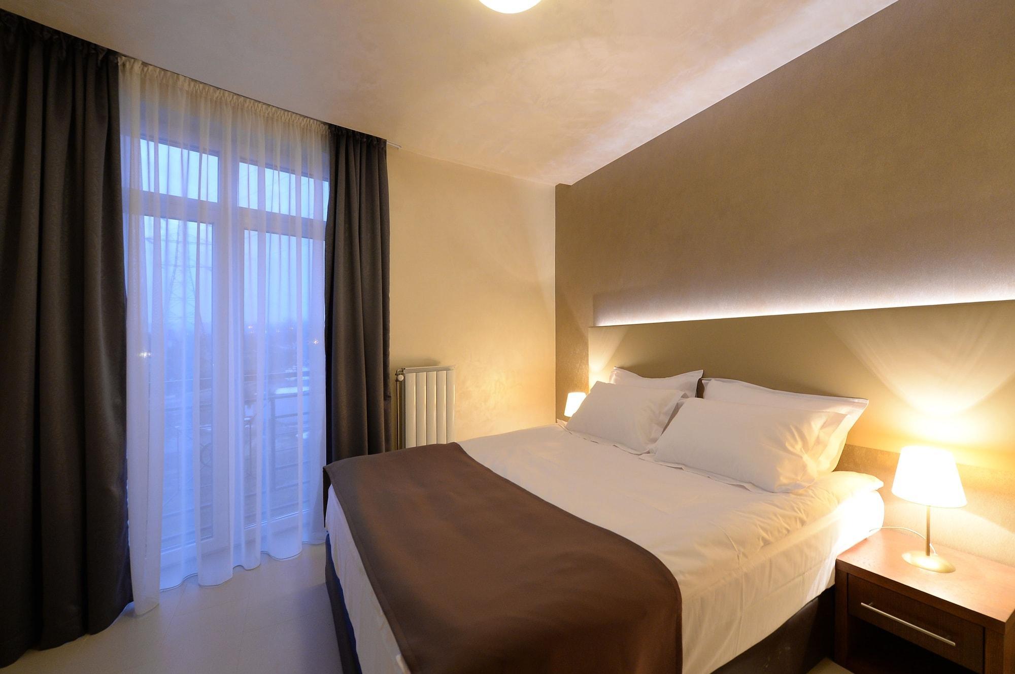 Hotel Majdan Belgrado Buitenkant foto