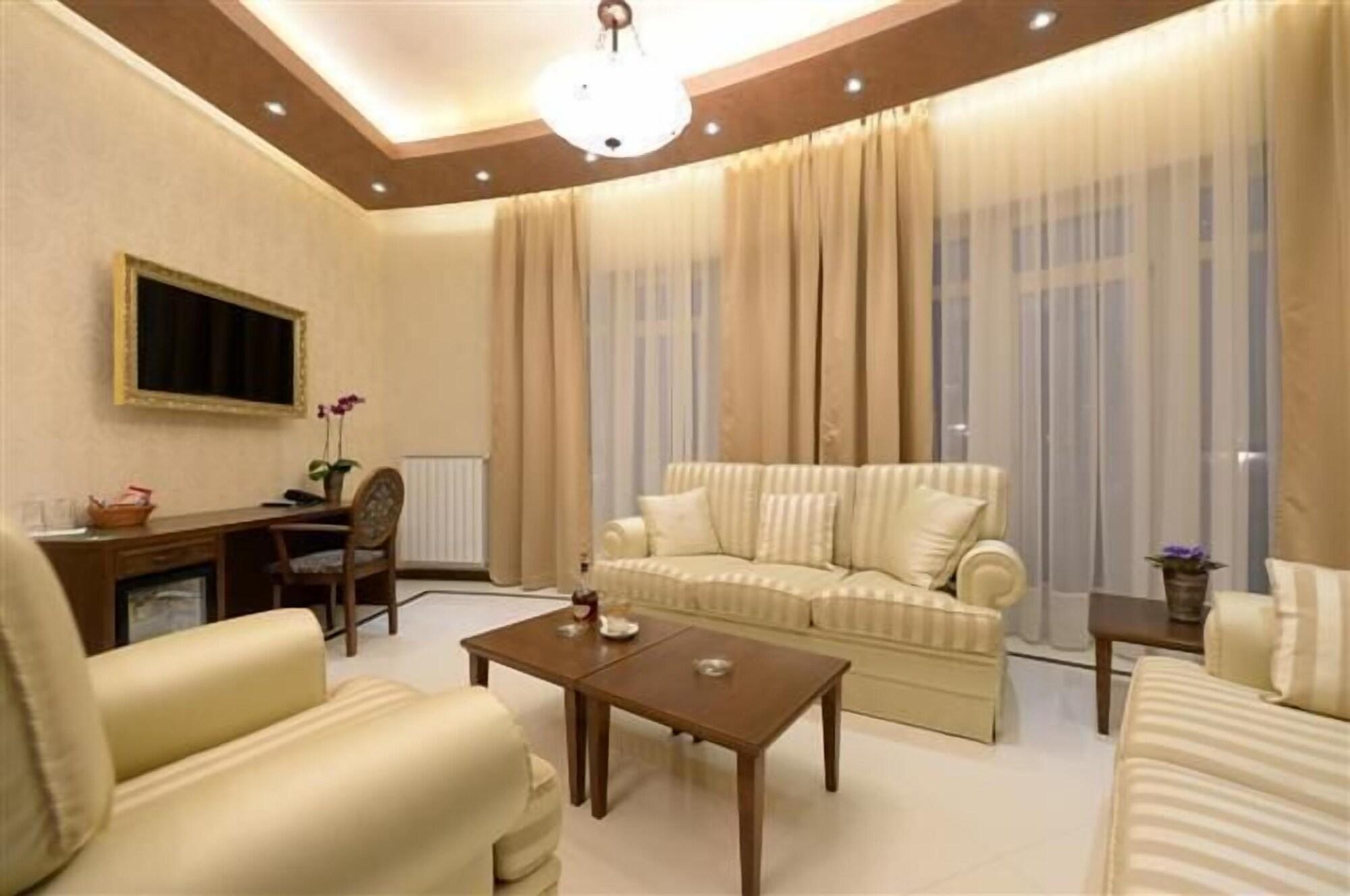 Hotel Majdan Belgrado Buitenkant foto