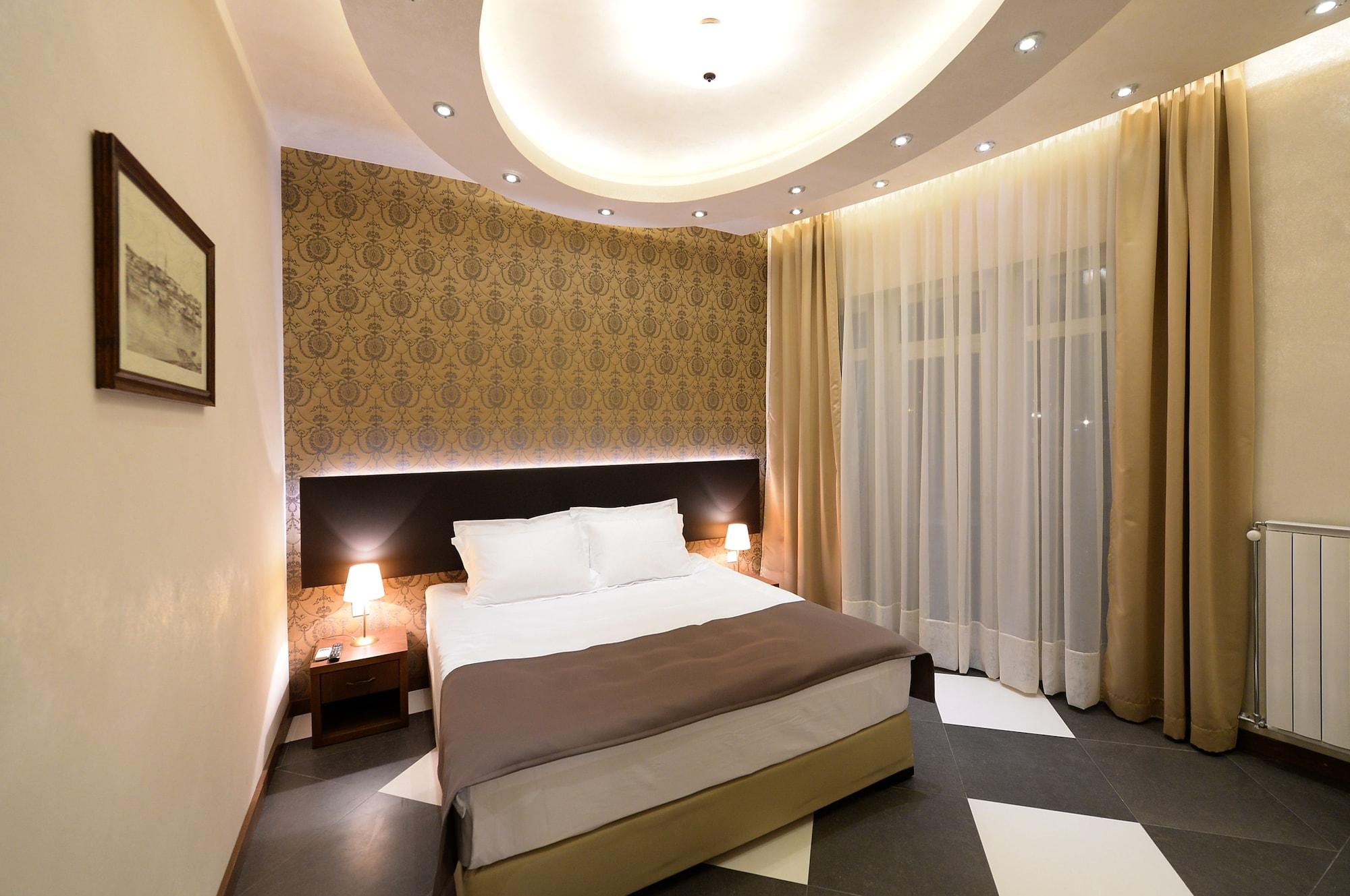 Hotel Majdan Belgrado Buitenkant foto