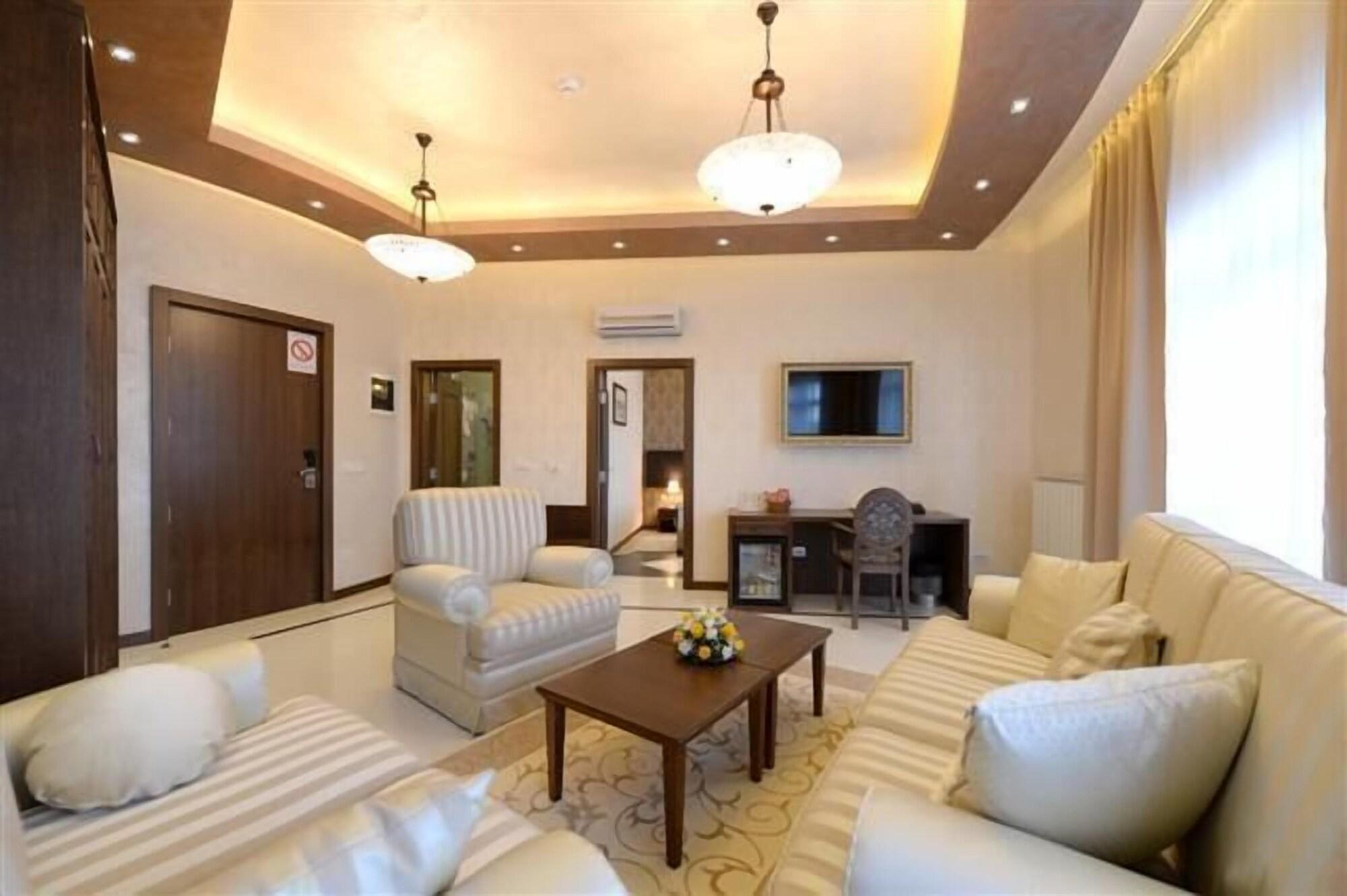 Hotel Majdan Belgrado Buitenkant foto