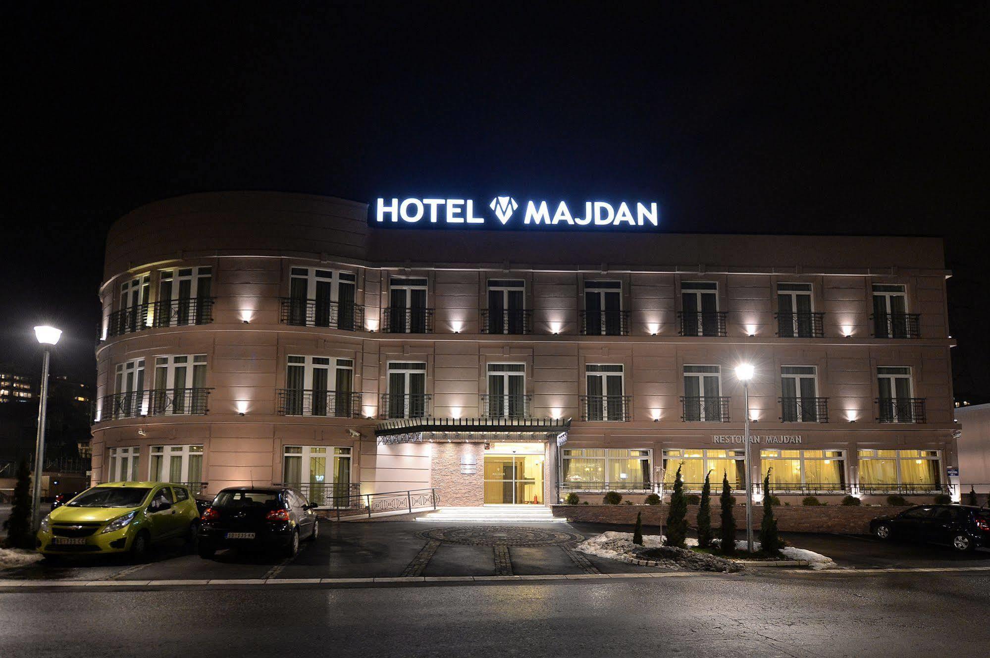 Hotel Majdan Belgrado Buitenkant foto